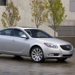 2011 Buick Regal 02