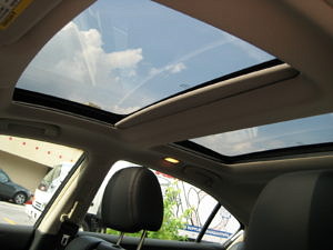 2010 Nissan Maxima Dual Panel Moonroof