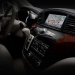 2011_nissan_quest_03