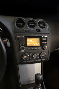 2011 Nissan Altima Coupe 25