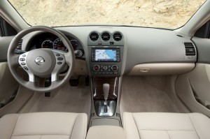 Nissan Altima Hybrid, 2010